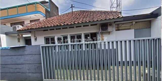 Rumah Bangunan Bagus Dan Kokoh di Sayap Pajajaran Bandung 1