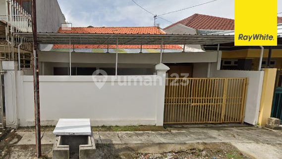 Disewakan Rumah di Jl Dukuh Kupang Timur Surabaya 1