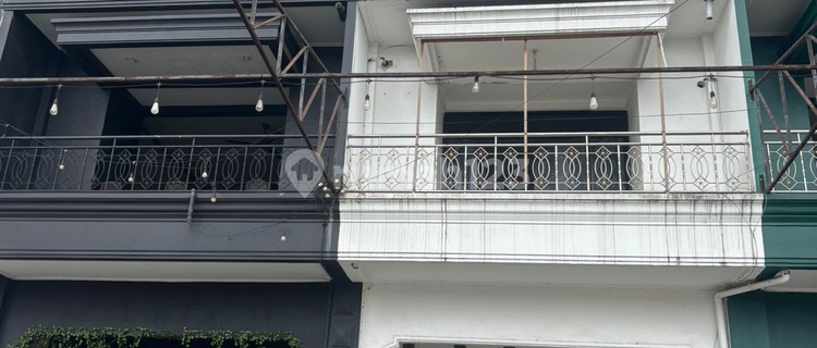Strategic Shophouse on Mt Haryono, Near Grand City and Hospital 1