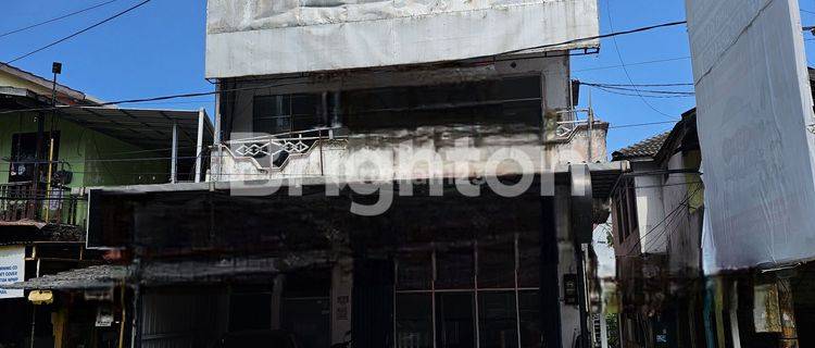 Ruko Gandeng Strategis Sudirman Pusat Kota Balikpapan Dekat Mall 1