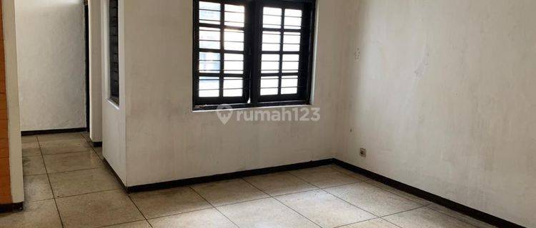 Sewa Rumah 1 Lantai unfurnished 315m2 tengah kota Cikutra Bandung 1