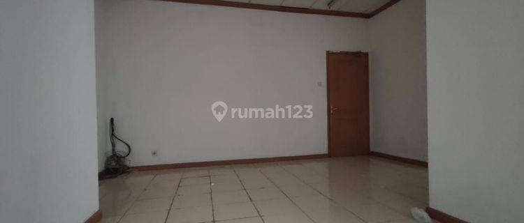 Office Space Murah ukuran 130 m²  di Plaza Harmoni dekat Gajahmada Jakarta Pusat 1