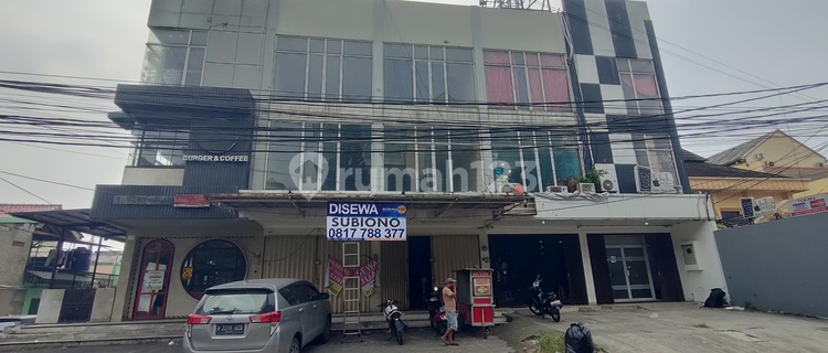 corner shophouse in front of the campus in Tangerang city, Banten 1