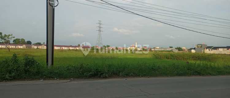 Tanah di Makassar Sekitar Poros Barombong, Tanjung Bunga, Makassar 1