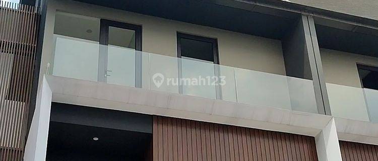 Rumah baru 2 lantai di tlaga bodas 1