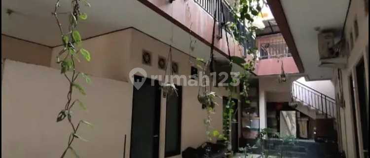 Active Boarding House in West Semarang 1