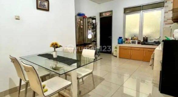 Rumah 2 Lantai Bagus Semi Furnished SHM di Mekar Wangi , Bandung 1