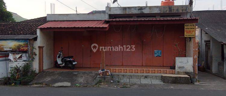 Ruko di Jl. Mt Haryono, Surakarta 117 m Bagus SHM 1