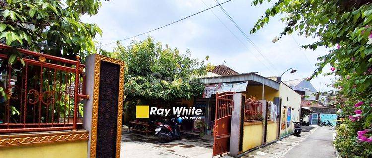 Dijual Rumah di Kadipiro, Banjarsari 1