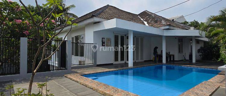 For rent House di Kemang, siap huni 1