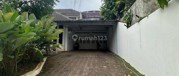 Disewakan Rumah Dan Pavilion Harga Nego di Kemang 1