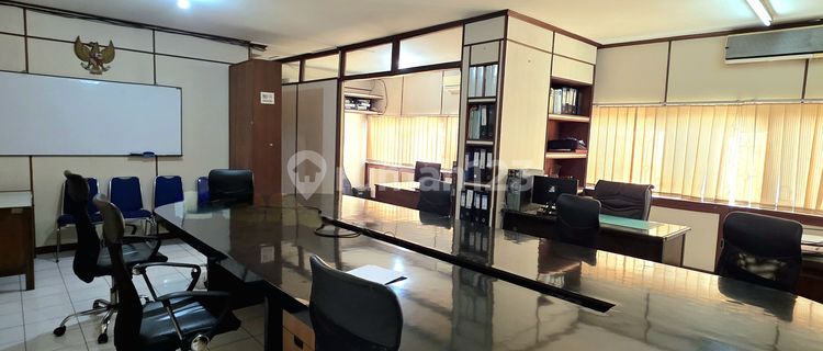Disewakan Ruko Gandeng 4 Lantai Di Kramat Senen 1