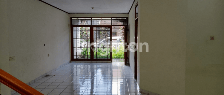 Rumah 1½ lantai di sayap Jl Sriwijaya - Bandung 1