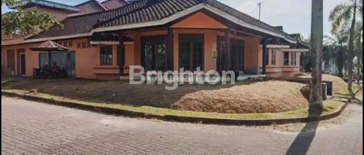 RUMAH LUAS DEKAT POROS MT HARYONO 1