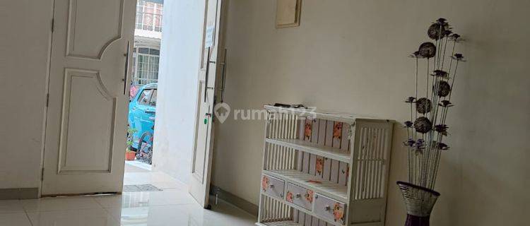 Rumah West Eroupe Di Green Lake City Furnished 1