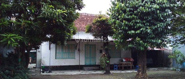 Rumah Pendopo Dengan Halaman Luas , Dongkelan Jalan Bantul 1