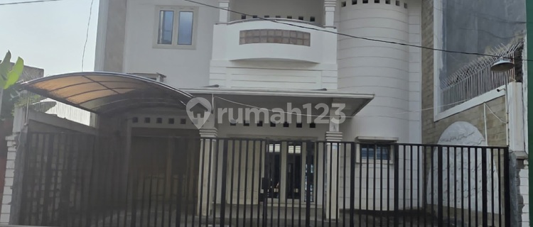 Disewakan Rumah Bagus Shm Di Miroto Bebas Banjir Modern Mewah 1