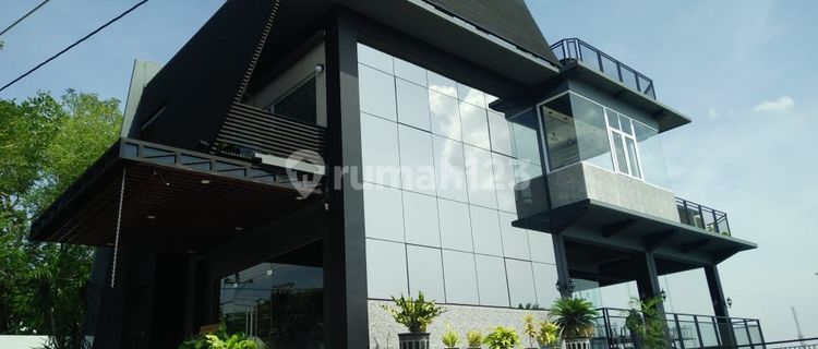 Disewakan Ruang Usaha Strategis Cocok Untuk Resto Di Tembalang 1