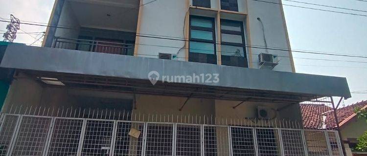 Rumah Gudang  400 m SHM Bagus Siap Pakai dilamper 1