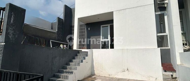 Disewakan Rumah Murah Estetik Nyaman Semarang Barat Kota 1