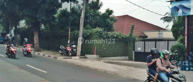 Rumah untuk Kantor & usaha Komersil di Jl. Raya Pondok Gede 1