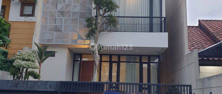 Dijual Rumah Siap Huni Full Furnished Citraland Utama Surabaya Barat 1