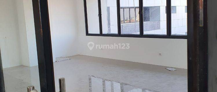 Dijual Perkantoran Modern Eksklusif Spazio Office Surabaya Barat 1