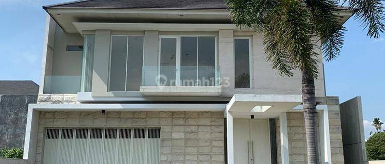 Disewakan Rumah Raffles Garden Citraland Surabaya Barat 1