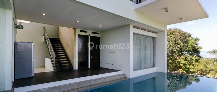 Villa Lux 5 Lantai Pool Full Furnish di Resort Dago Pakar Bandung 1