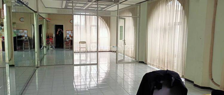 Sewa Kantor Ruang Usaha Strategis Di Mainroad Otista Bandung Kota 1