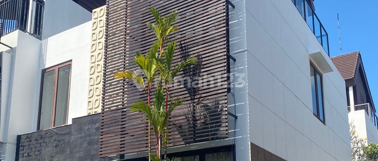 Dijual Rumah One Gate System Legian Kuta Bali 1