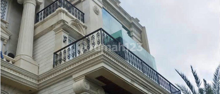 RUKO STRATEGIS RENON DENPASAR BALI COCOK UNTUK RESTO DAN KANTOR 1