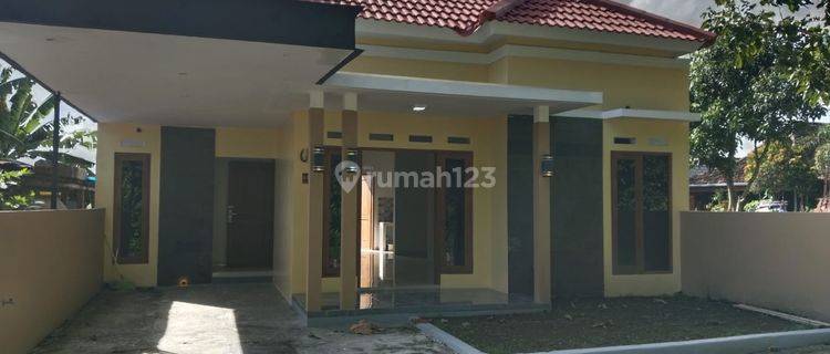 Dijual Rumah Baru Dekat Jogjabay Wedomartani Sleman 1