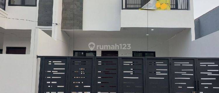 Rumah Mewah Desain Modern di Kalibata dekat Pejaten Timur Jakarta 1