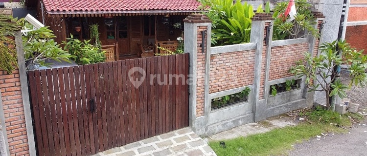 Rumah Renon Bawah Pasar Moh Yamin 1