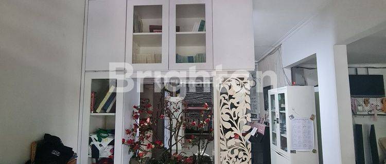 RUMAH MEWAH 2 LANTAI FULL RENOV DALAM CLUSTER KOTA WISATA 1