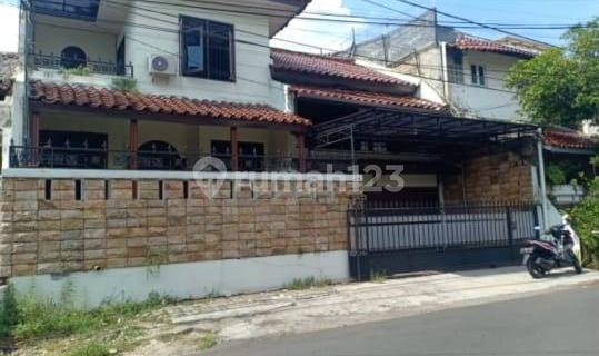 Di sewa rumah di kawasan Tebet timur bisa untuk kantor  1