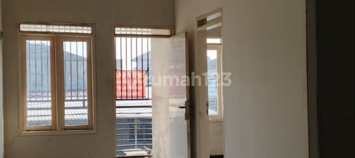 For Rent: Main Road Shop House in Kopo Permai 1