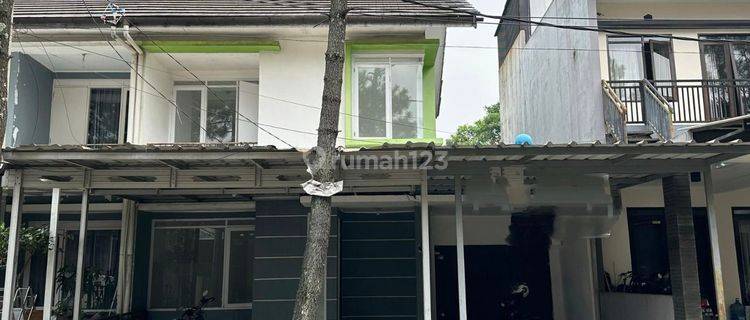 Rumah Asri Super Nyaman Di Komplek Istana Regency Sudirman 1