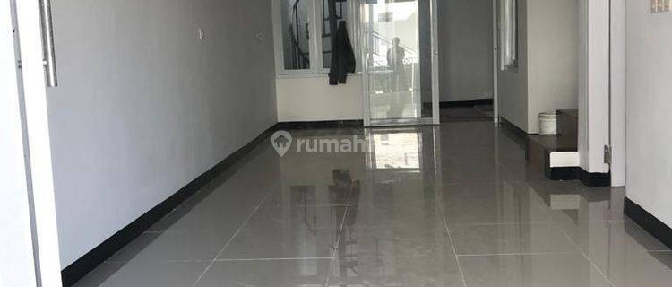 Rumah baru minimalis siap huni di Antapani 1