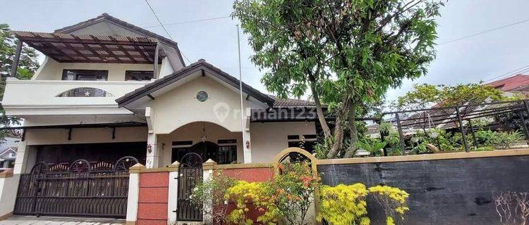 Rumah nyaman siap huni di komplek Antapani 1