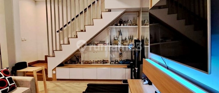 Dijual Rumah Beserta Perabotan di Gading Serpong 1