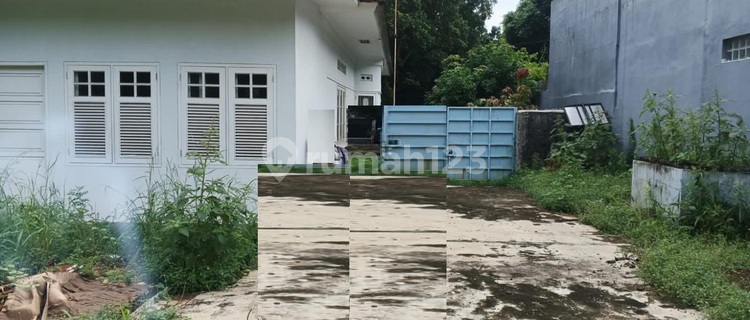 For sale land-measured house in Menteng area, Central Jakarta 1