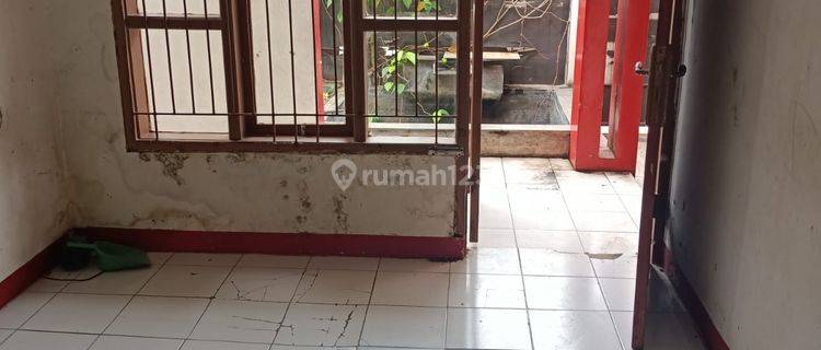 Rumah 1 Lantai 2 Kamar Tidur di Taman Cibaduyut Indah 1