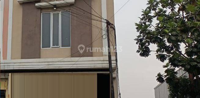 Ruko + Rumah Ada 2 Muka Strategis di Nanjung 1