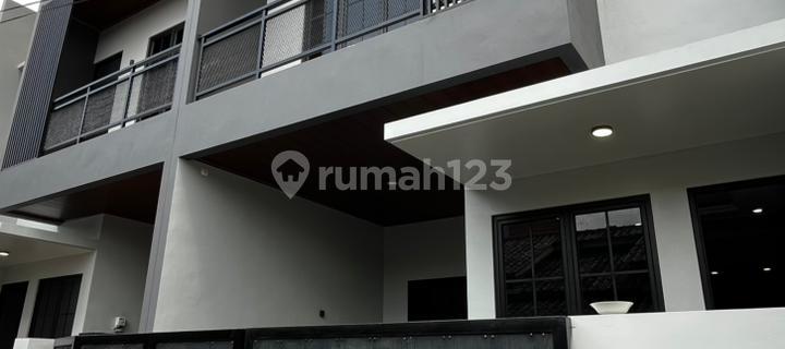 21. W Dijual Rumah New Ciledug , Free Kitchen Set, 2 Lantai 1