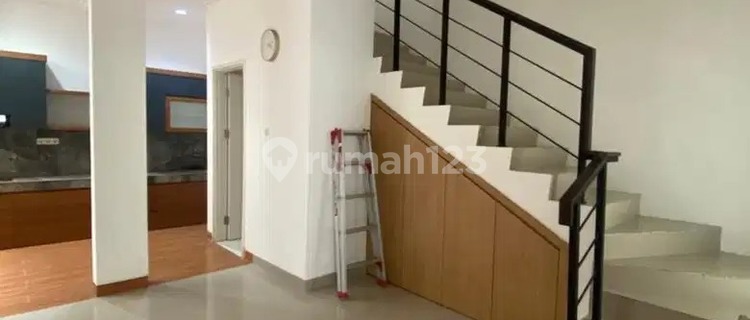 19. W Disewakan Rumah , Ciledug , Siap Huni , Sudah Ada 2 Unit ac 1