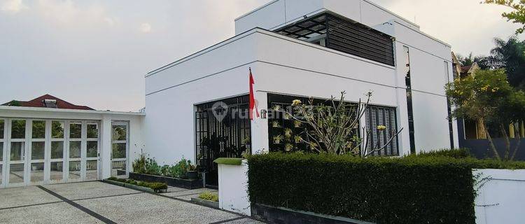 Villa Modern Home Komplek Graha Puspa Parongpong Lembang Kolonel Masturi  1