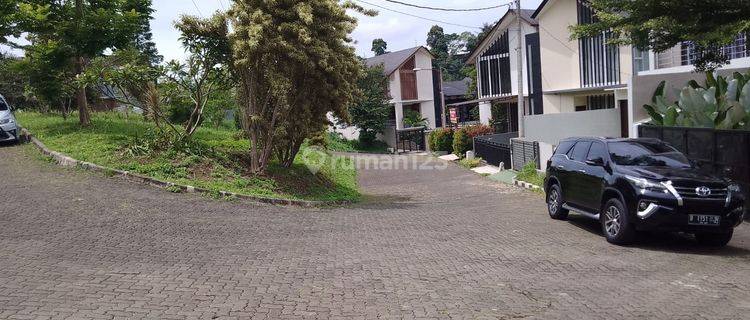 Tanah hook 160 m2 Dago, Bandung 1