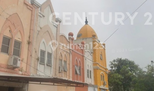 Alhambra Shophouse Strategic Location Near Cibatu Toll Gate 1